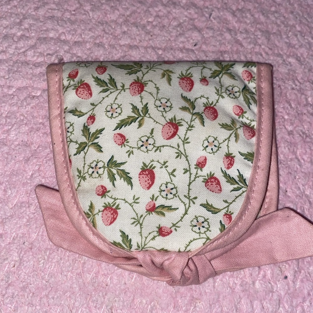 Laura Ashley Strawberry Bramble Sewing Kit